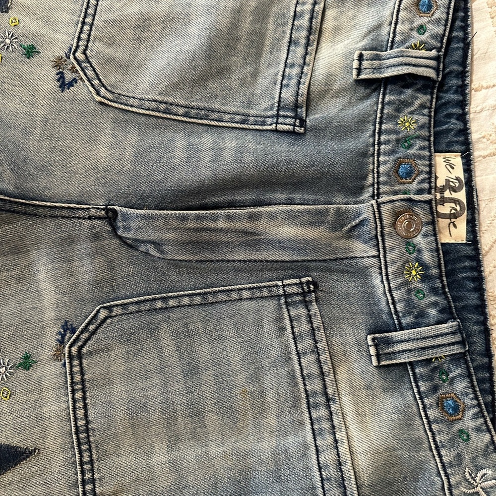 Free People Delphine sz30 embroidered jeans. - Picture 9 of 13